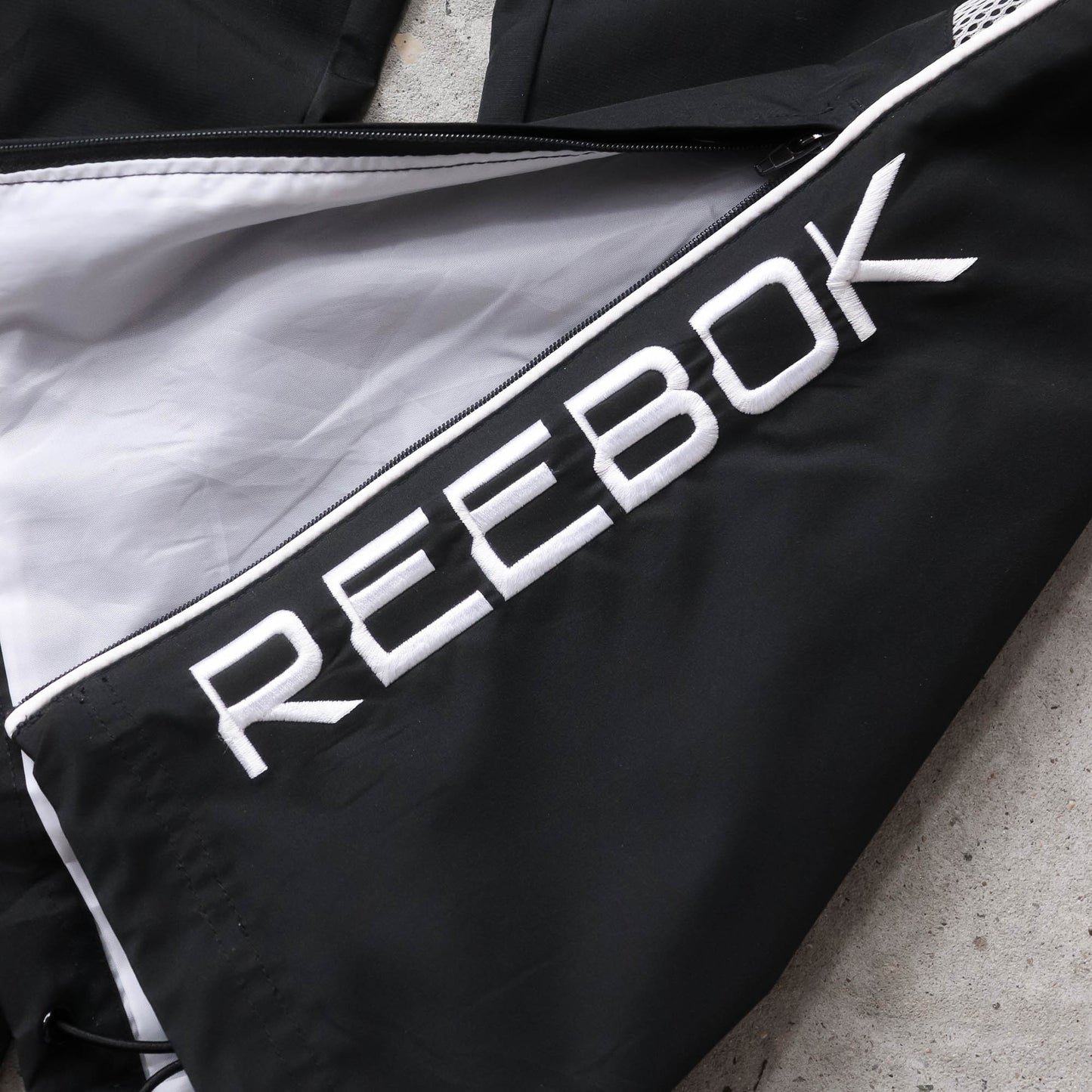 Reebok Mesh Panelled Track Pants - 2000s (L)