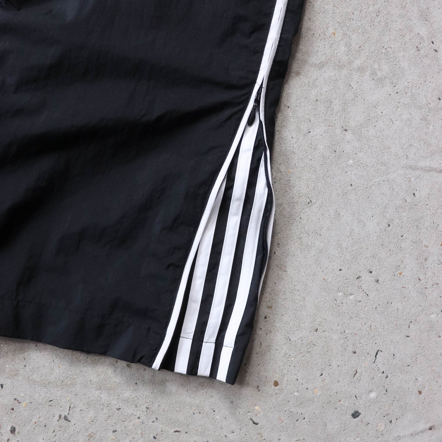 Adidas 3-Stripe Embroidered Track Pants - 2000s (L)
