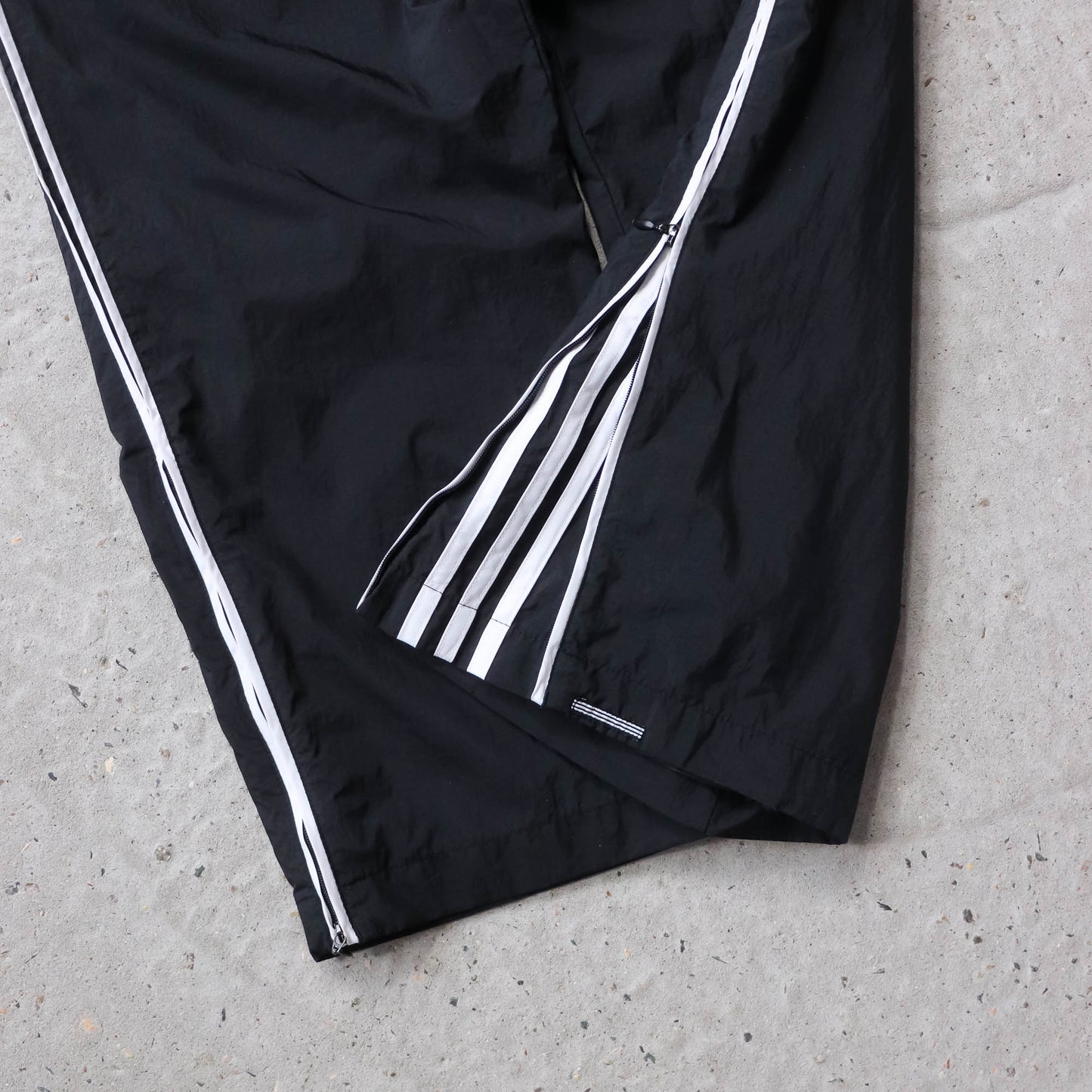 Adidas 3-Stripe Embroidered Track Pants - 2000s (L)