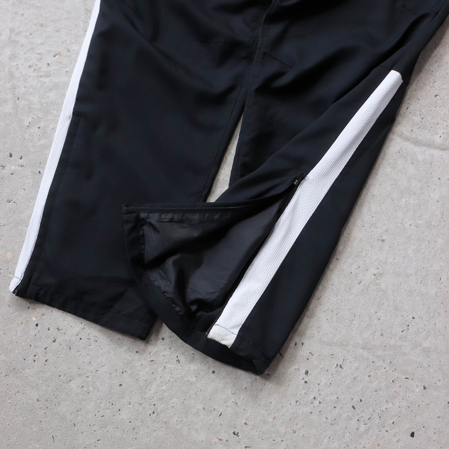 Paris Saint-Germain Nike Track Pants - 2000s (L)