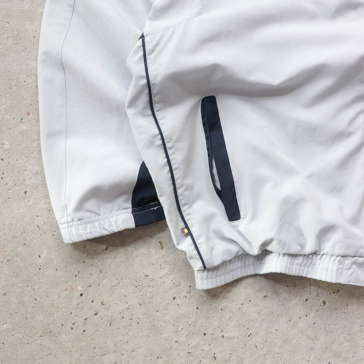 Reebok Embroidered Spellout Windbreaker Jacket - 90s (M)