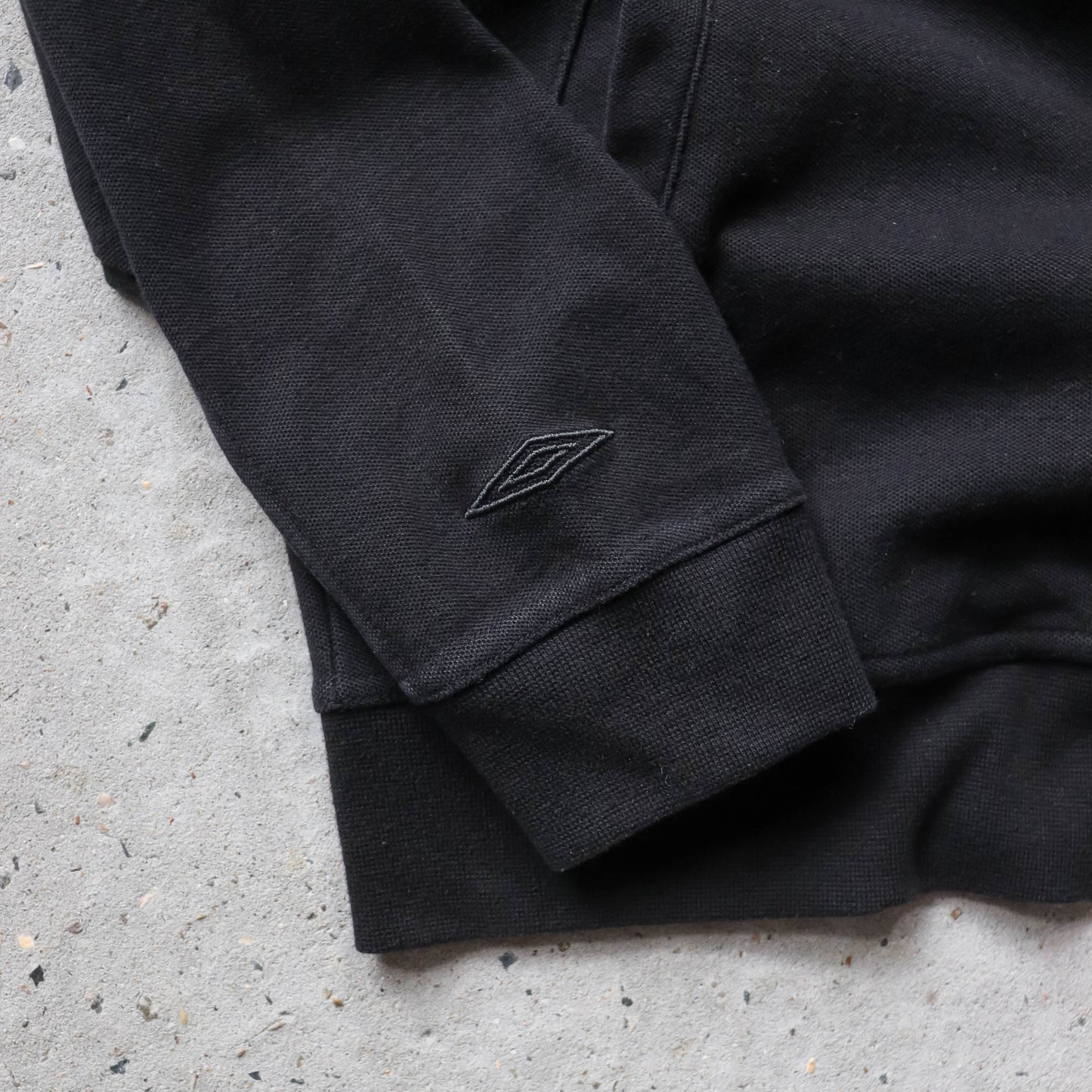 Umbro Crest Zip Up Sweatshirt - 2000s (M)