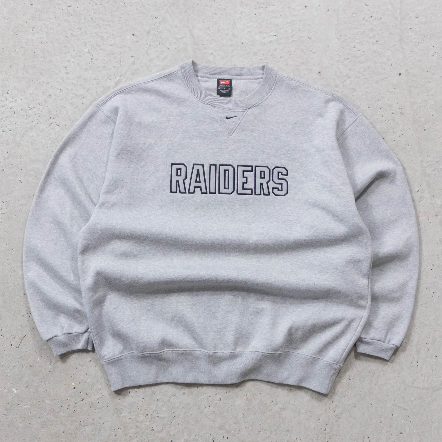 Oakland Raiders Nike Centre Swoosh Sweatshirt - 90s (L)