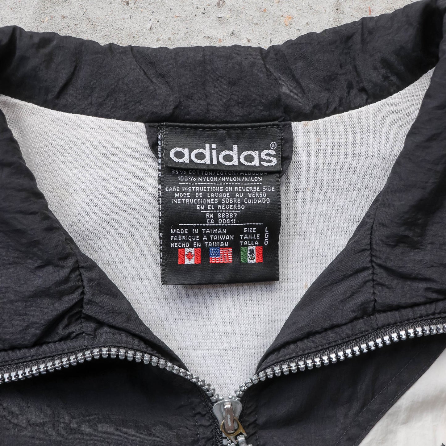 Adidas 3-Stripe Spellout Windbreaker Jacket - 90s (L)