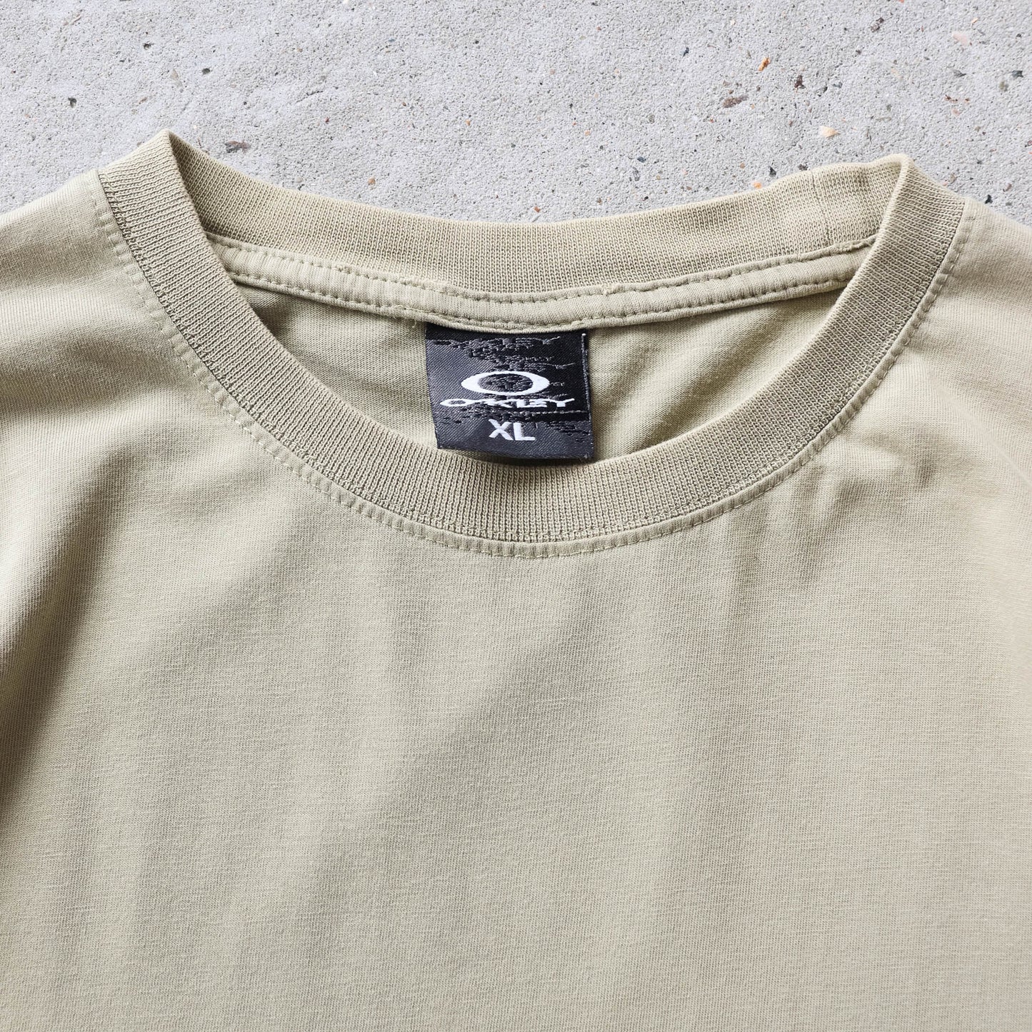 Vintage 2000s Oakley Graffiti Tee - XL