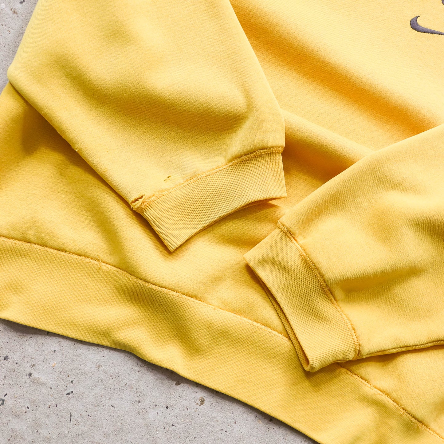 Nike Spellout Centre Swoosh Embroidered Sweatshirt - 2000s (L)