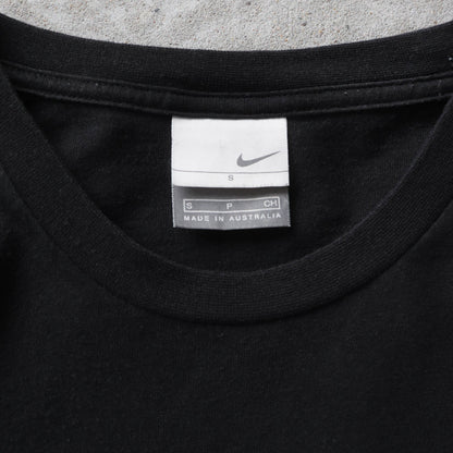 Vintage 2000s Nike Mini Swoosh Embroidered Tee - S