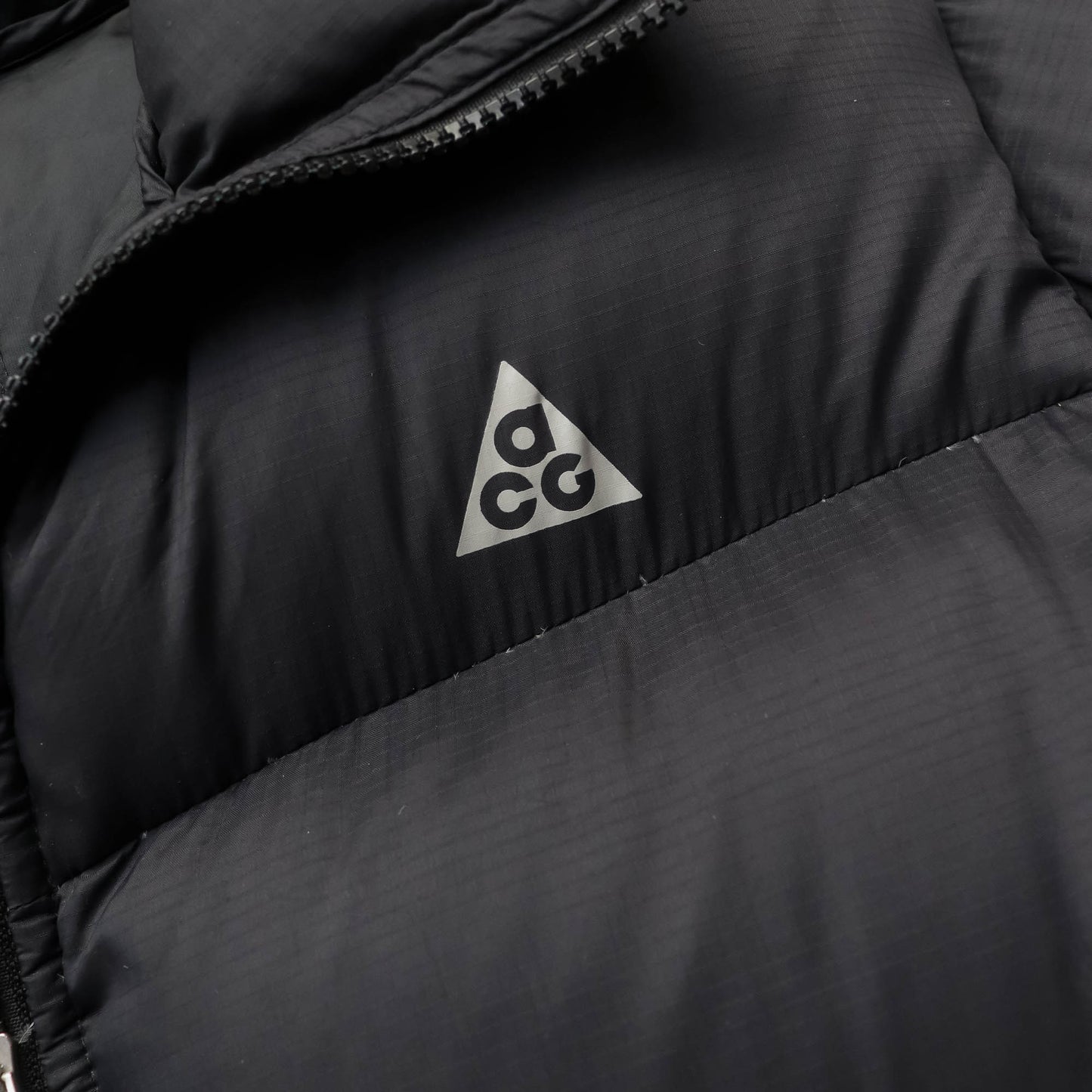 Nike ACG 550 Down Puffer Jacket - 2000s (M)