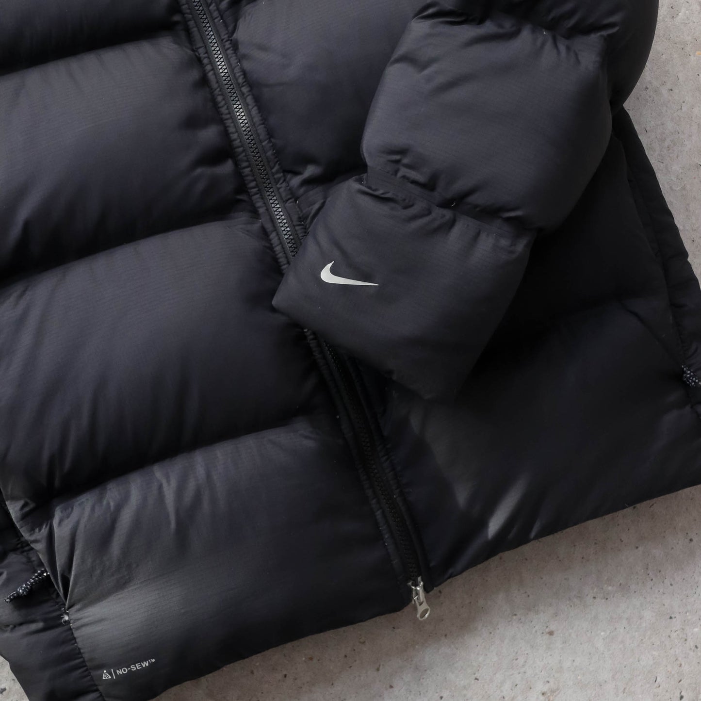 Nike ACG 550 Down Puffer Jacket - 2000s (M)