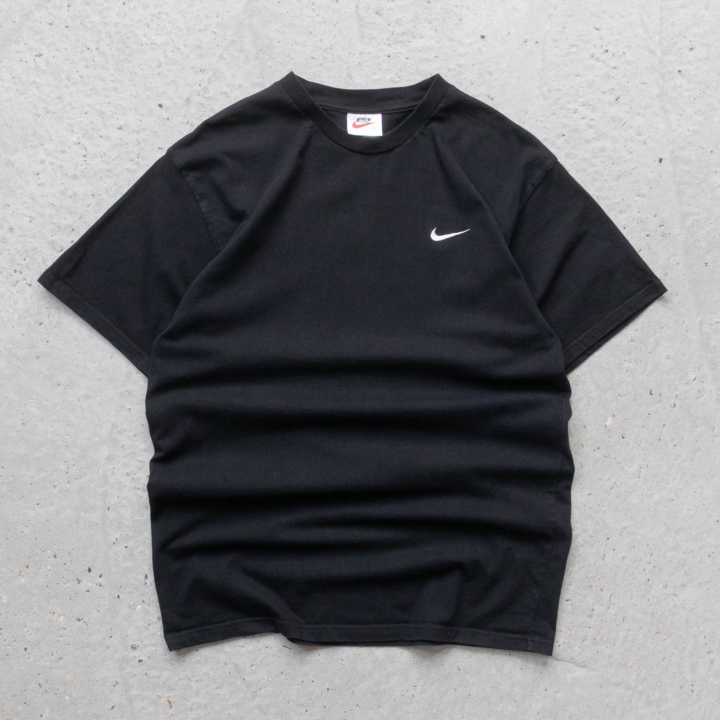 Nike Mini Swoosh Embroidered Tee - 90s (M)