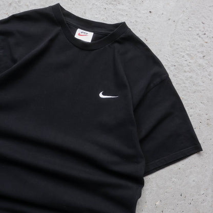 Nike Mini Swoosh Embroidered Tee - 90s (M)