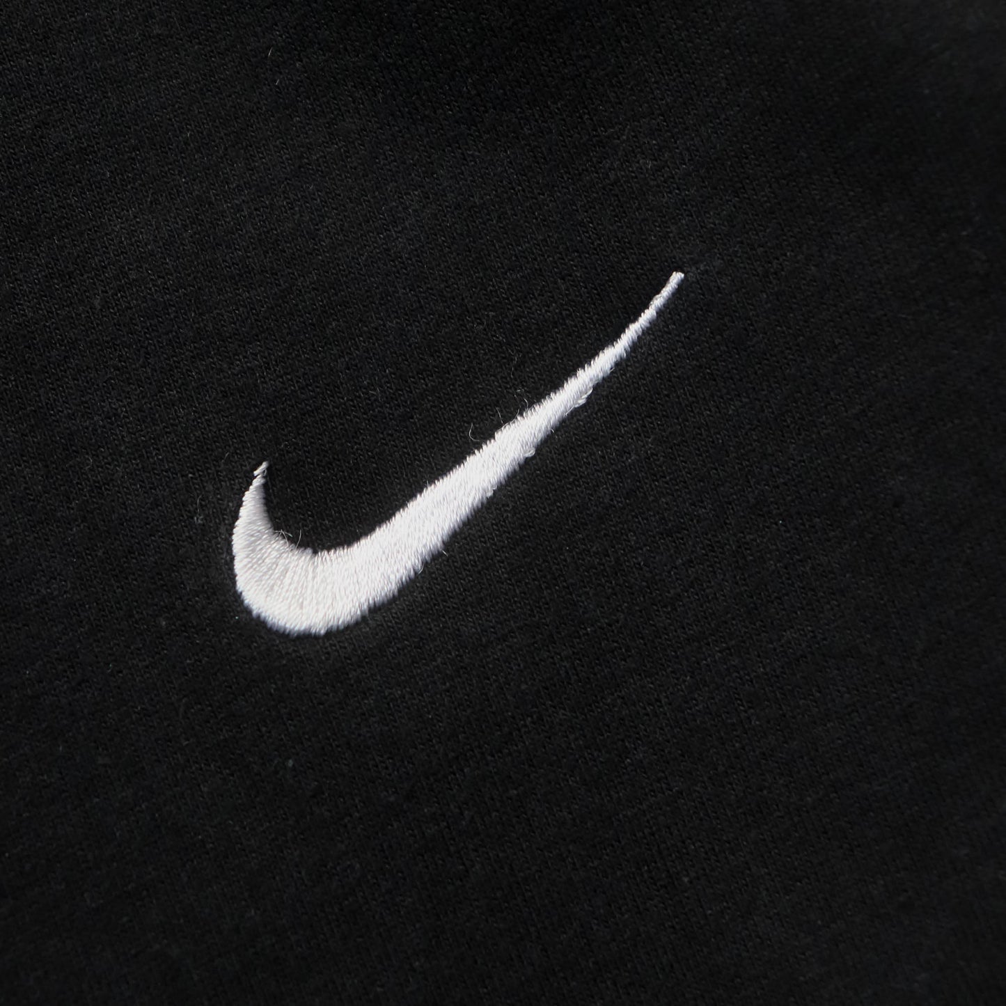 Nike Mini Swoosh Embroidered Tee - 90s (M)