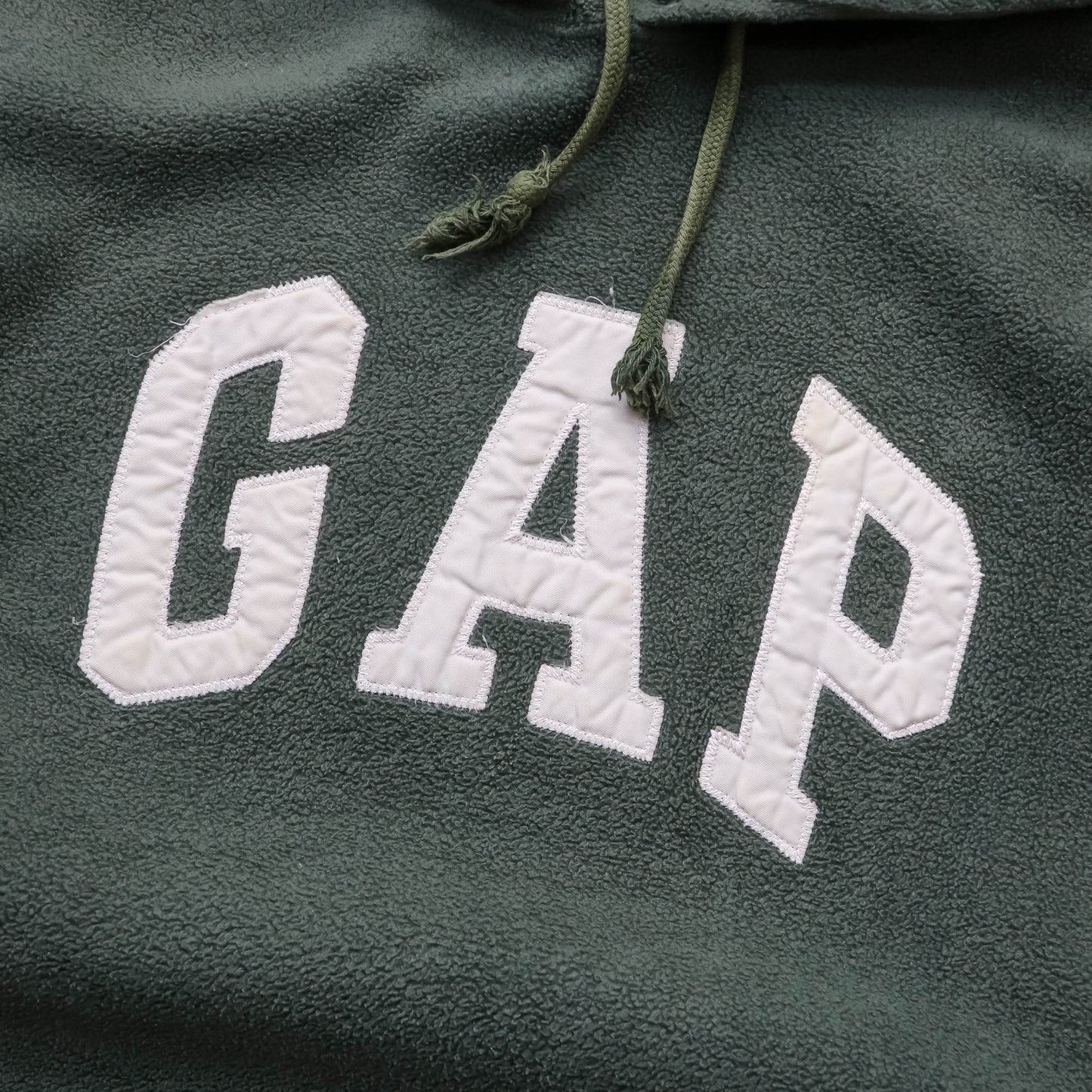 GAP Spellout Fleece Hoodie - 90s (L)