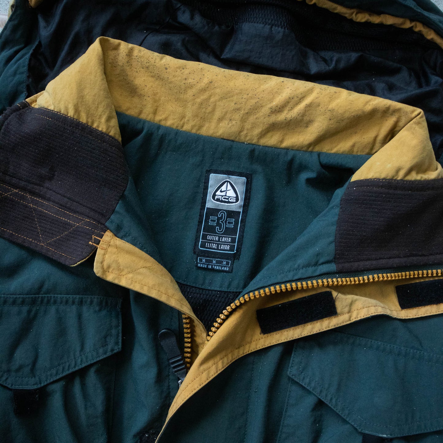 Vintage 2000s Nike ACG Technical Mountain Jacket - M