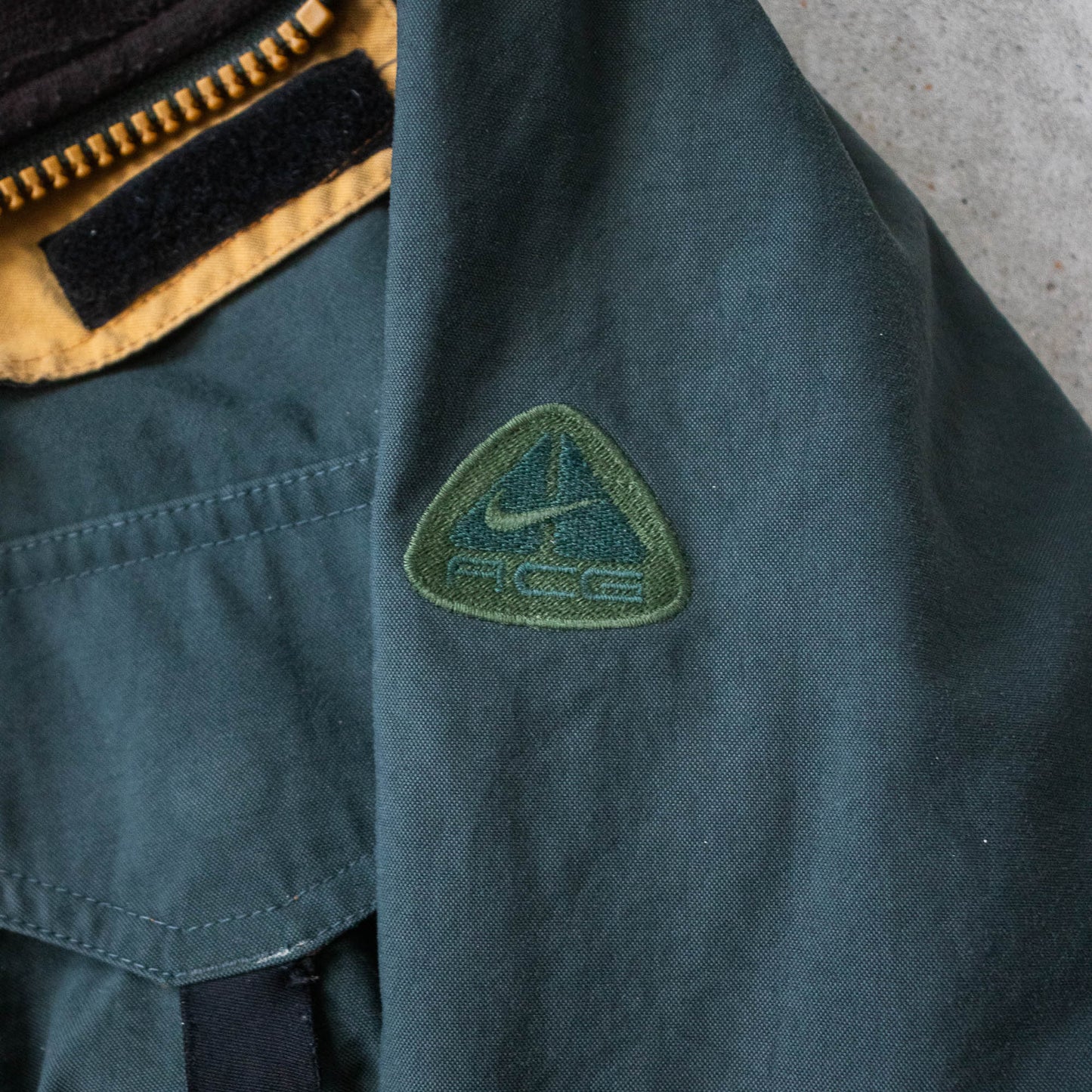 Vintage 2000s Nike ACG Technical Mountain Jacket - M