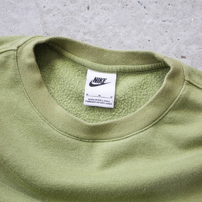 Vintage 2000s Nike Swoosh Embroidered Sweatshirt - M