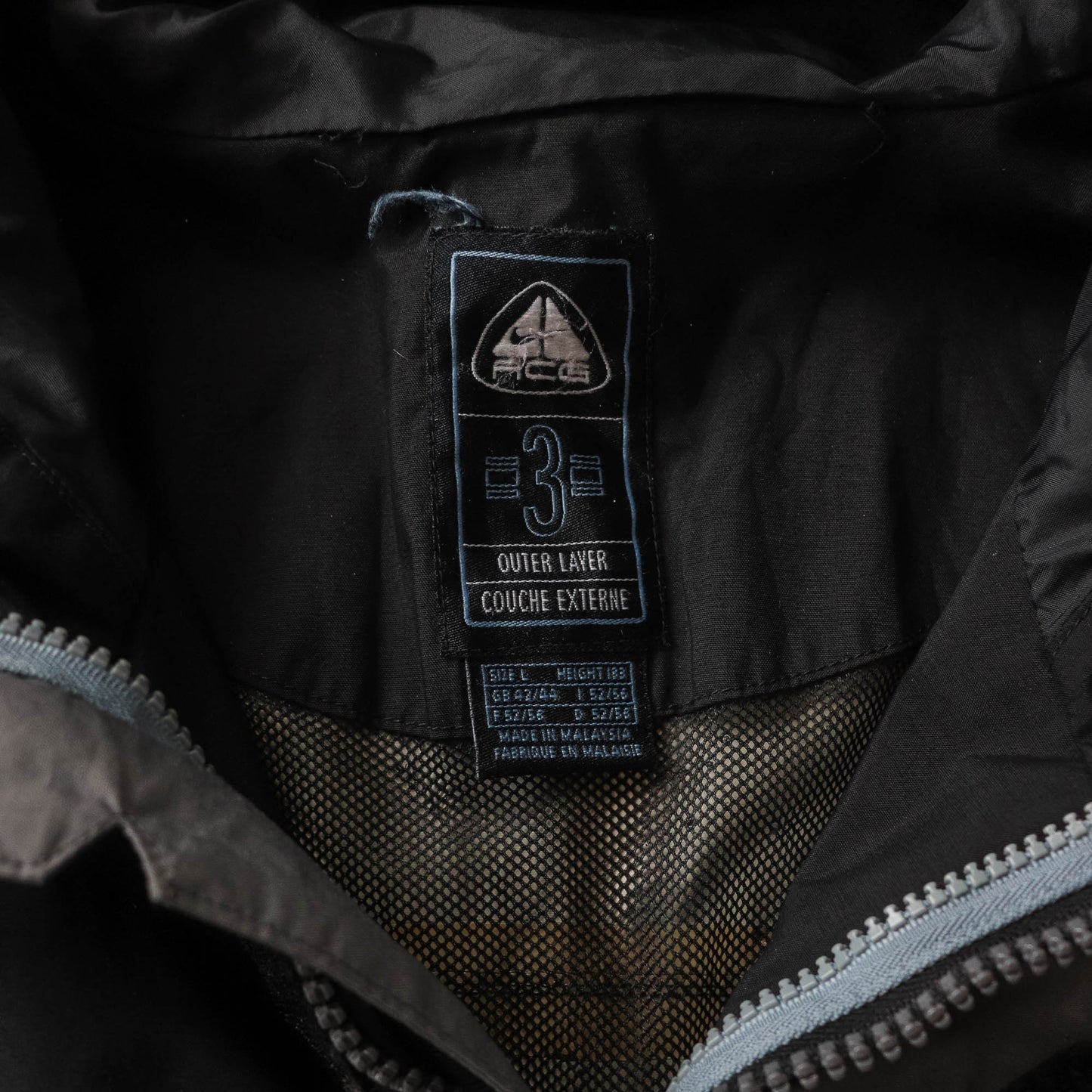 Vintage 2000s Nike ACG Technical Shell Jacket - L