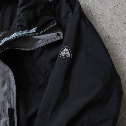 Vintage 2000s Nike ACG Technical Shell Jacket - L