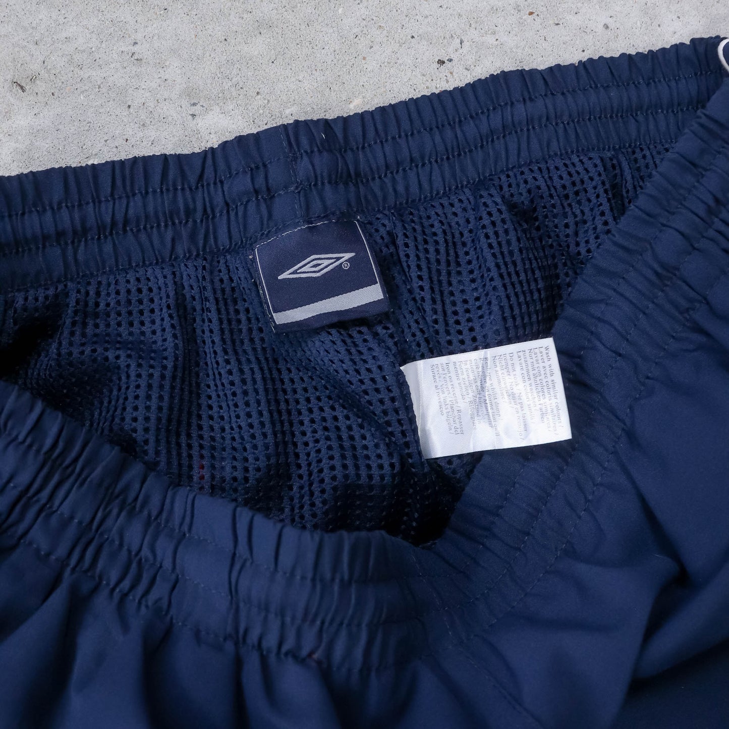 Umbro Spellout Embroidered Track Pants - 2000s (L)
