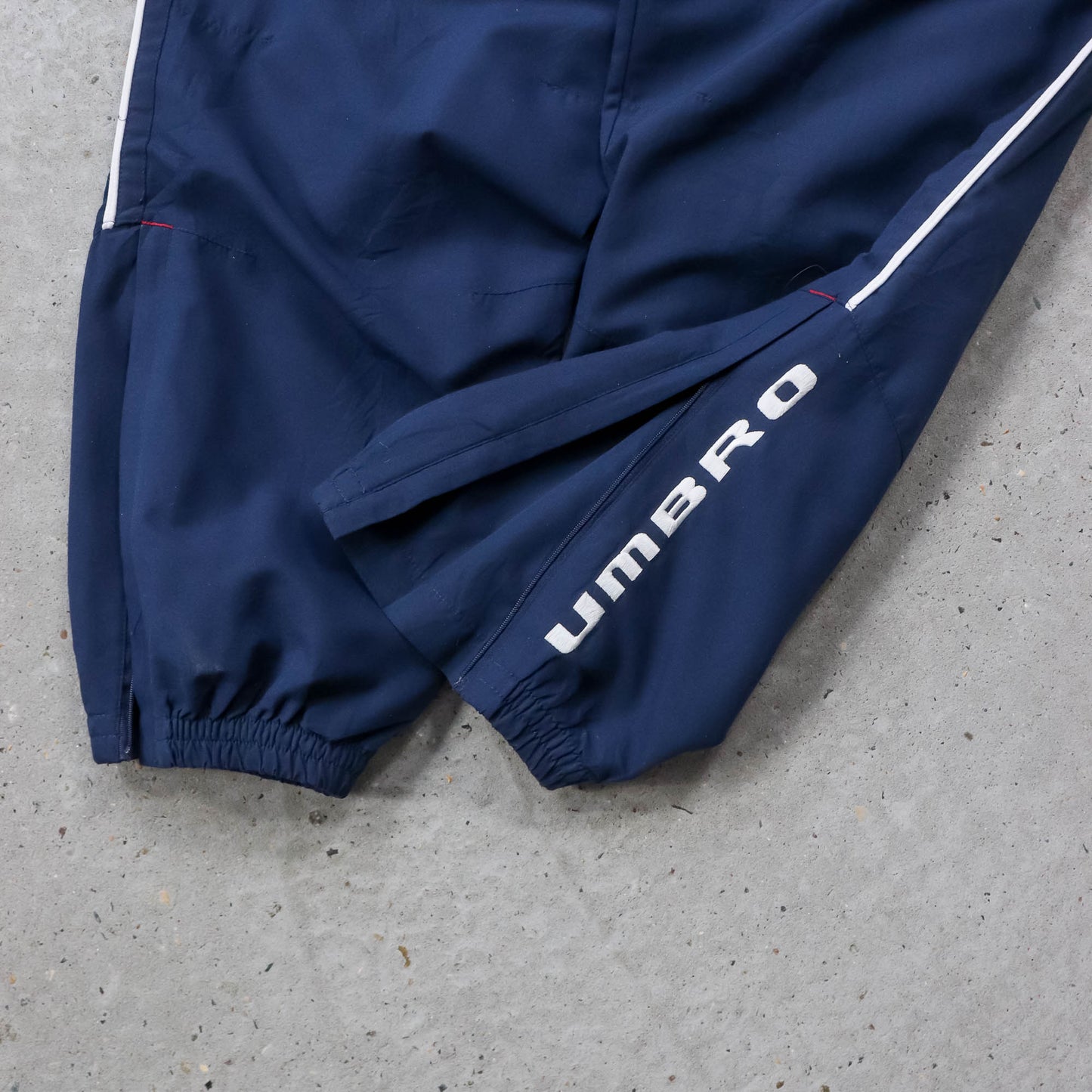 Umbro Spellout Embroidered Track Pants - 2000s (L)