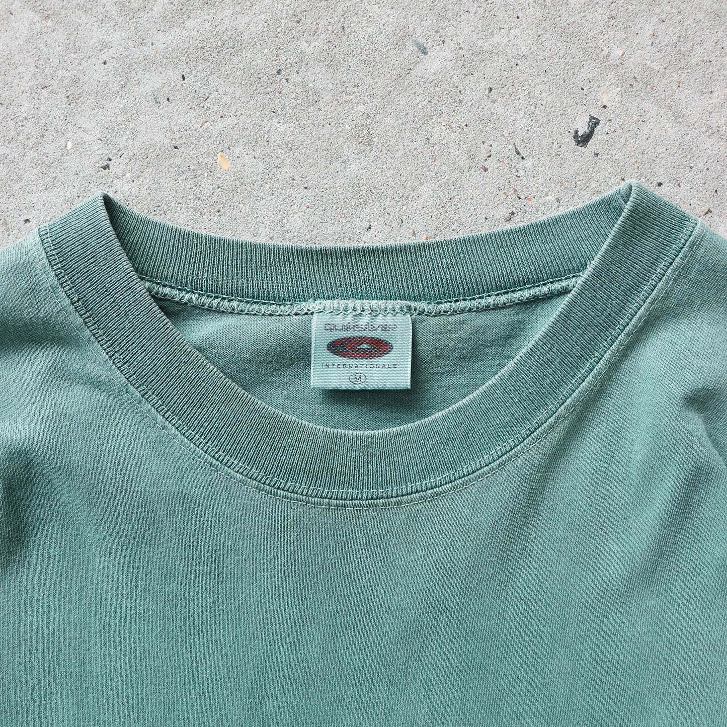 Vintage 90s Quiksilver Surf Graphic Tee - M
