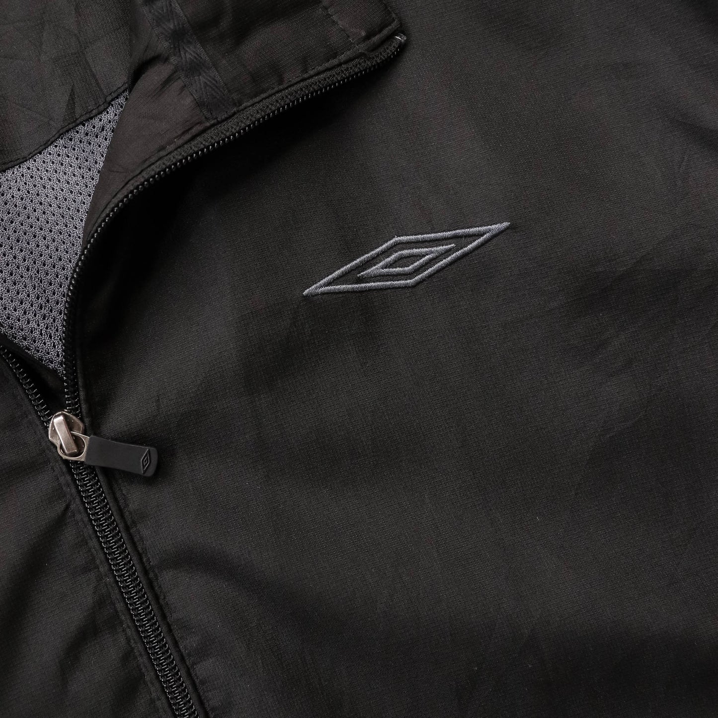 Umbro Two-Tone Diamond Logo Windbreaker Jacket - 2000s (L)