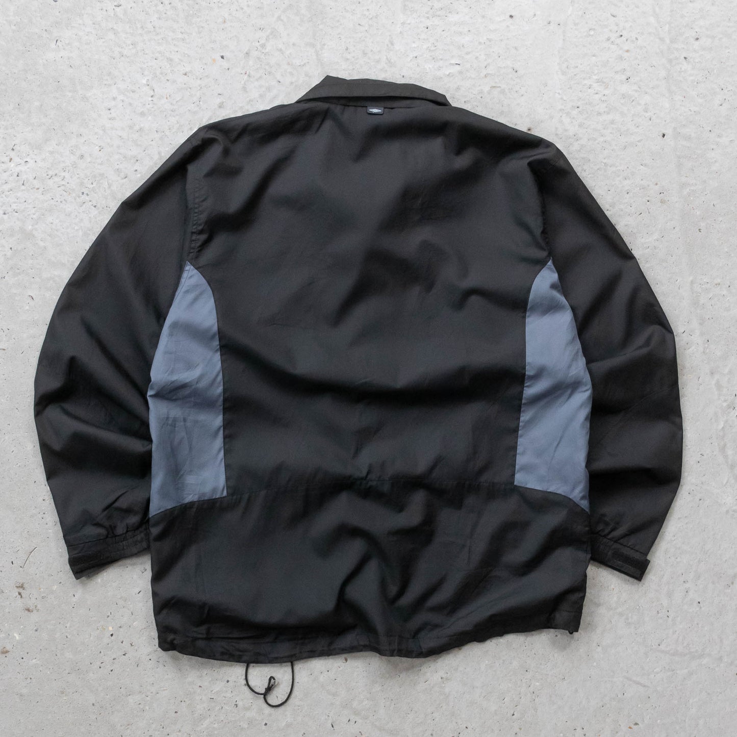 Umbro Two-Tone Diamond Logo Windbreaker Jacket - 2000s (L)