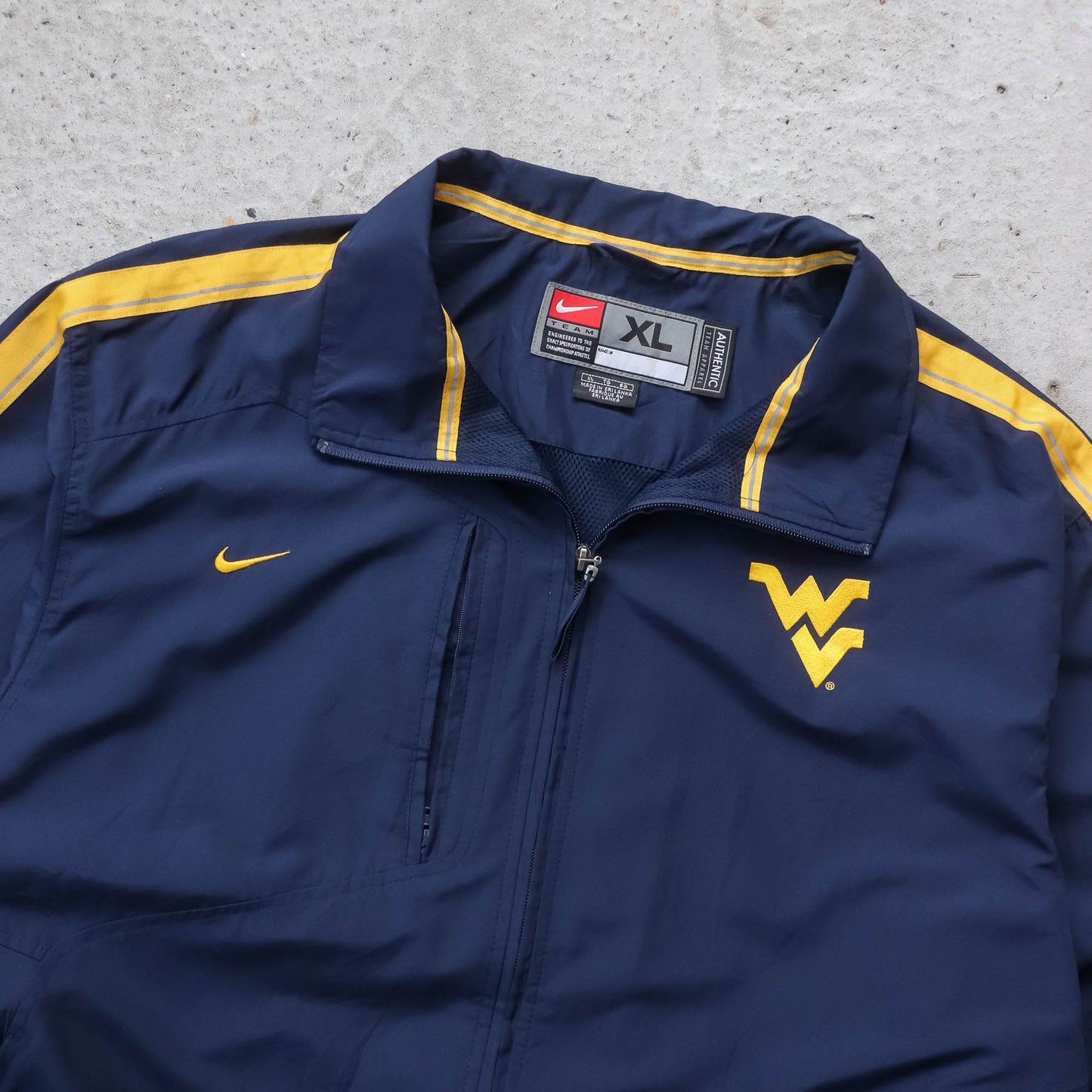 Nike West Virginia Mountaineers NCAA Windbreaker Jacket - 2000s (XL)