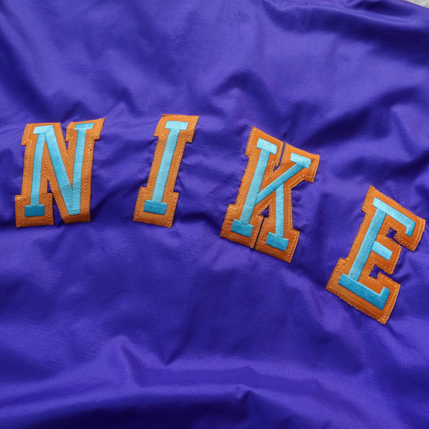 Nike Spellout Embroidered Bomber Jacket - 90s (XL)