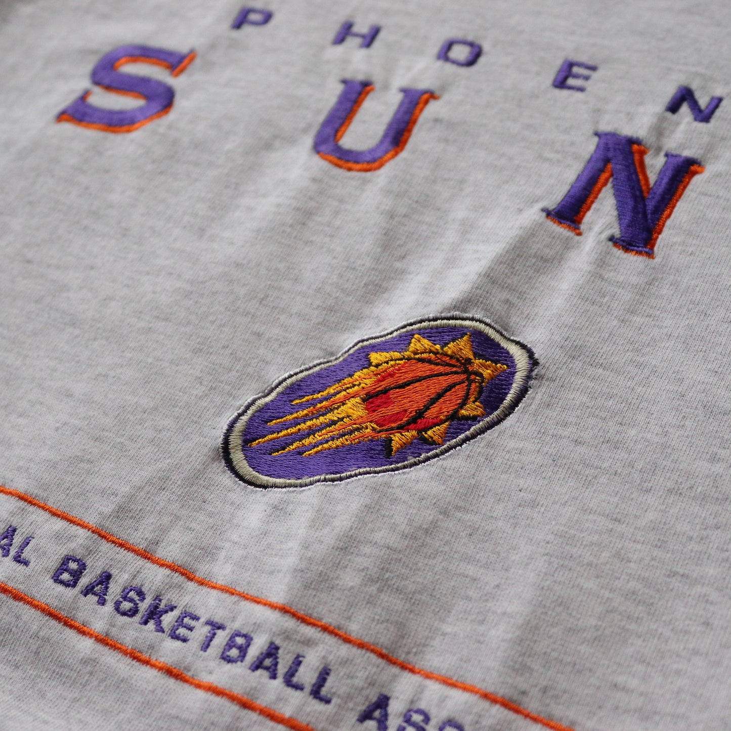 Vintage 90s Phoenix Suns Embroidered NBA Tee - L