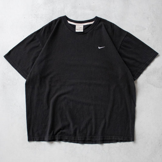 Vintage 90s Nike Mini Swoosh Embroidered Tee - L