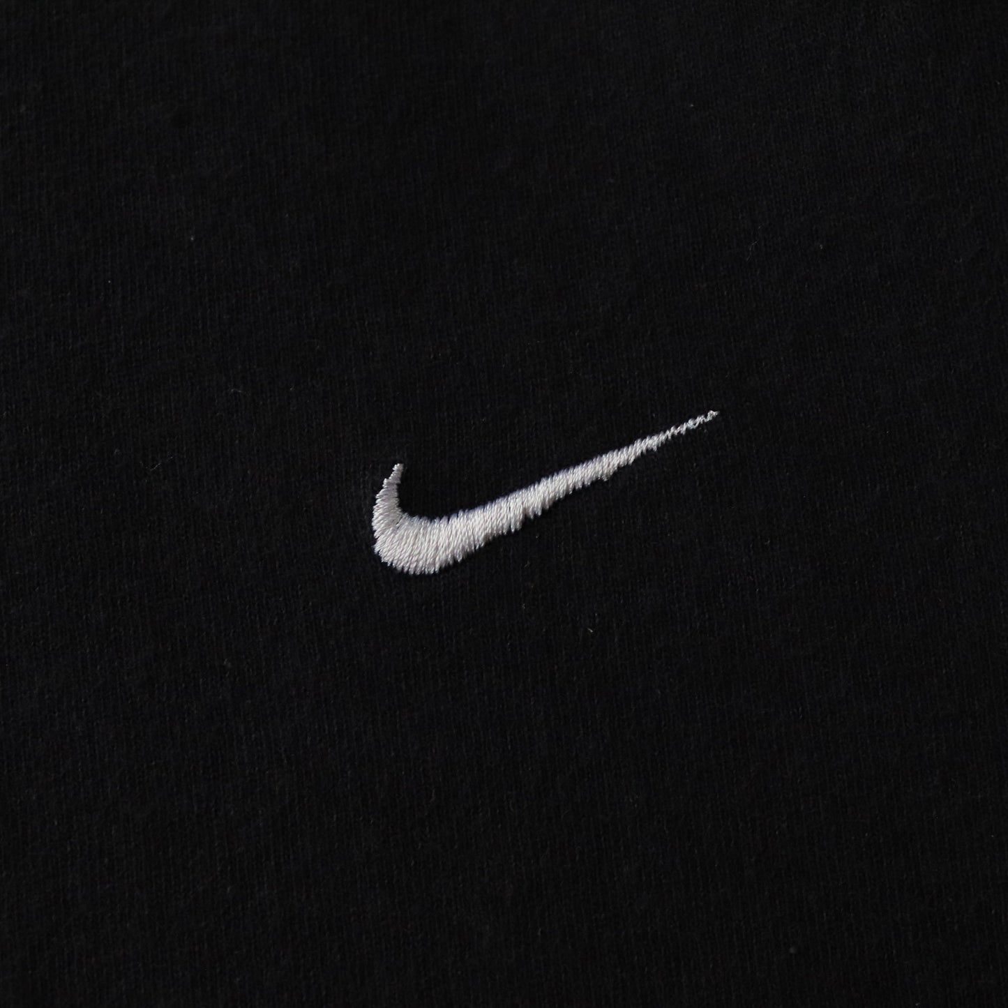 Vintage 90s Nike Mini Swoosh Embroidered Tee - L