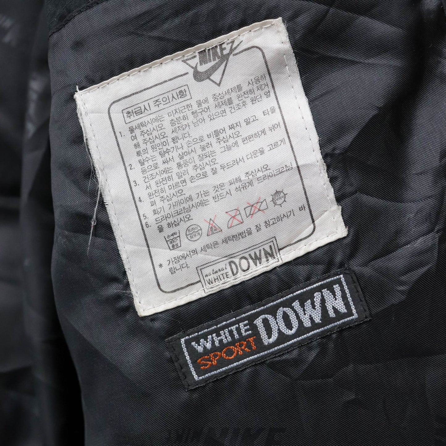 Nike ACG White Sport Down Puffer Jacket - 90s (L)