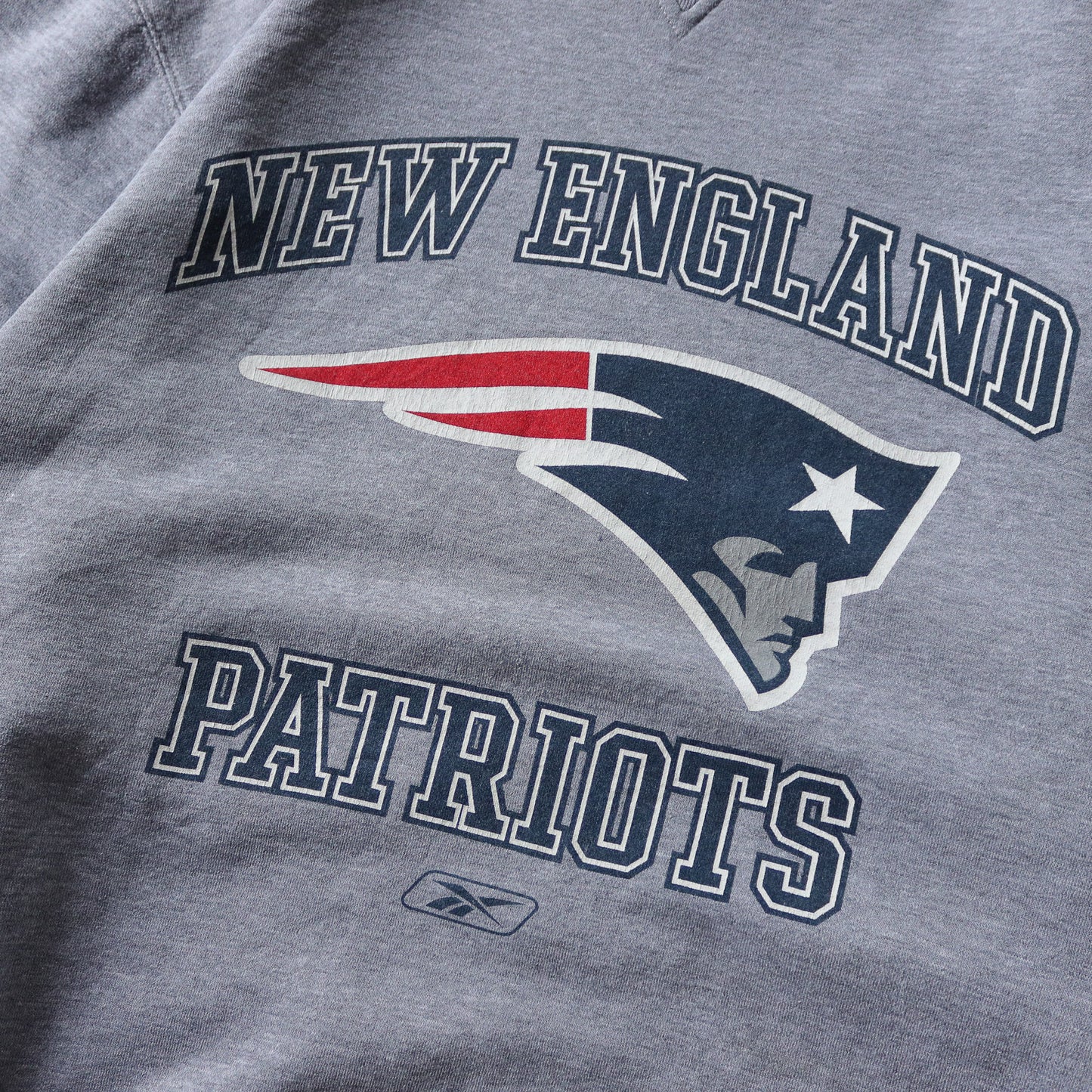 Vintage New England Patriots Reebok NFL Sweatshirt - L