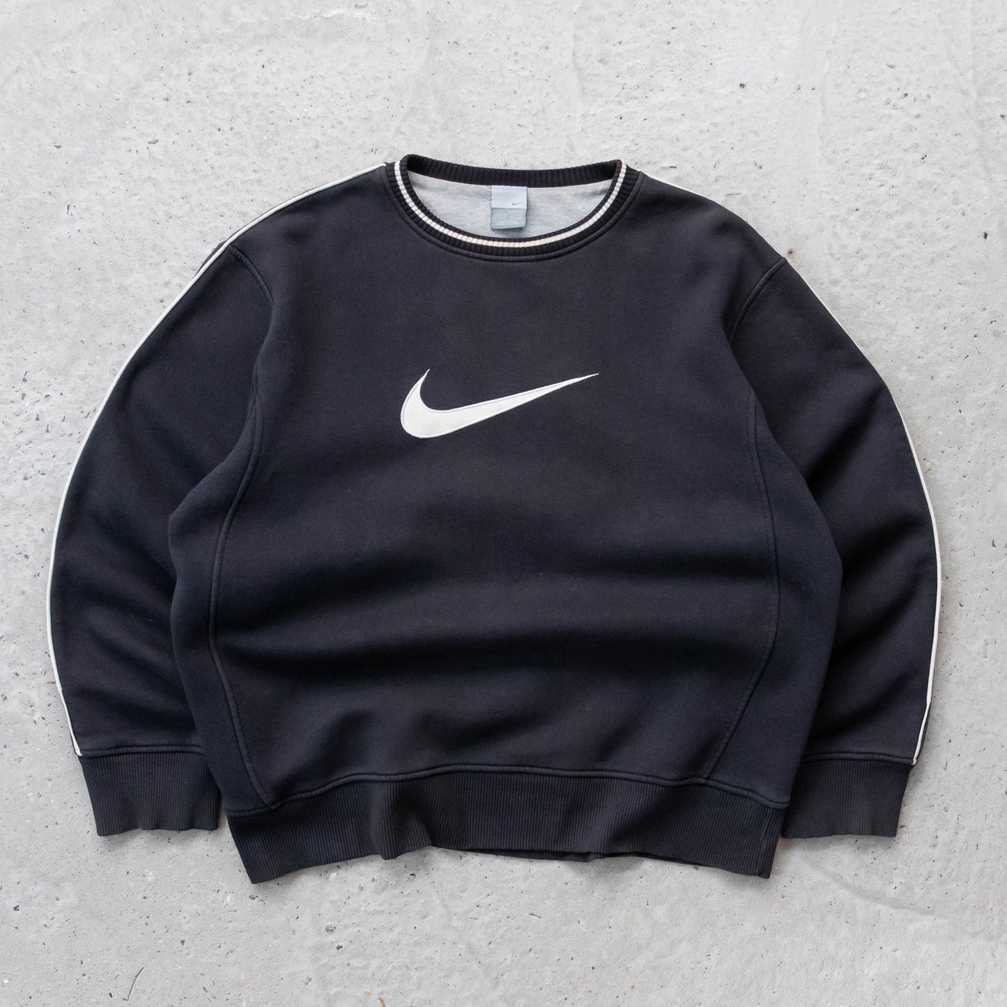 Nike Big Swoosh Embroidered Sweatshirt - 2000s (L)