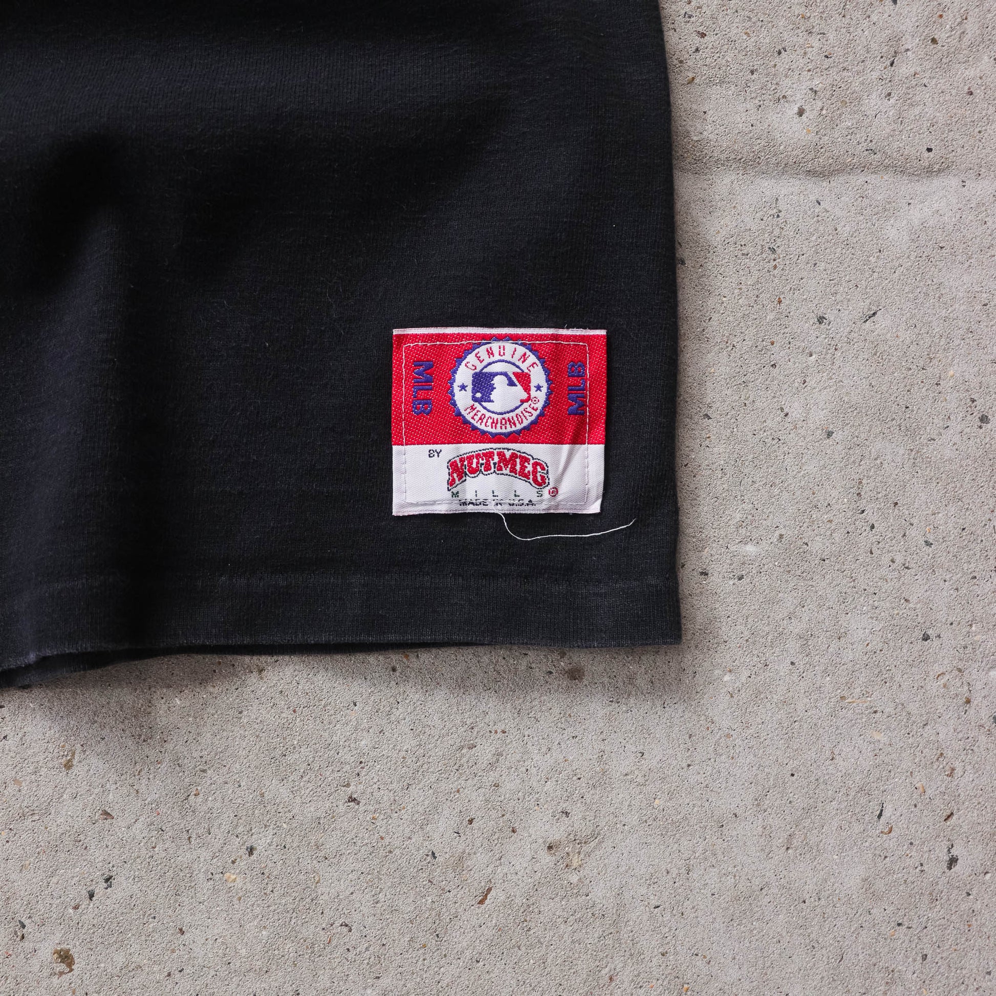 Vintage 90s Pittsburgh Pirates MLB Nutmeg Tee - XL - AL Vintage