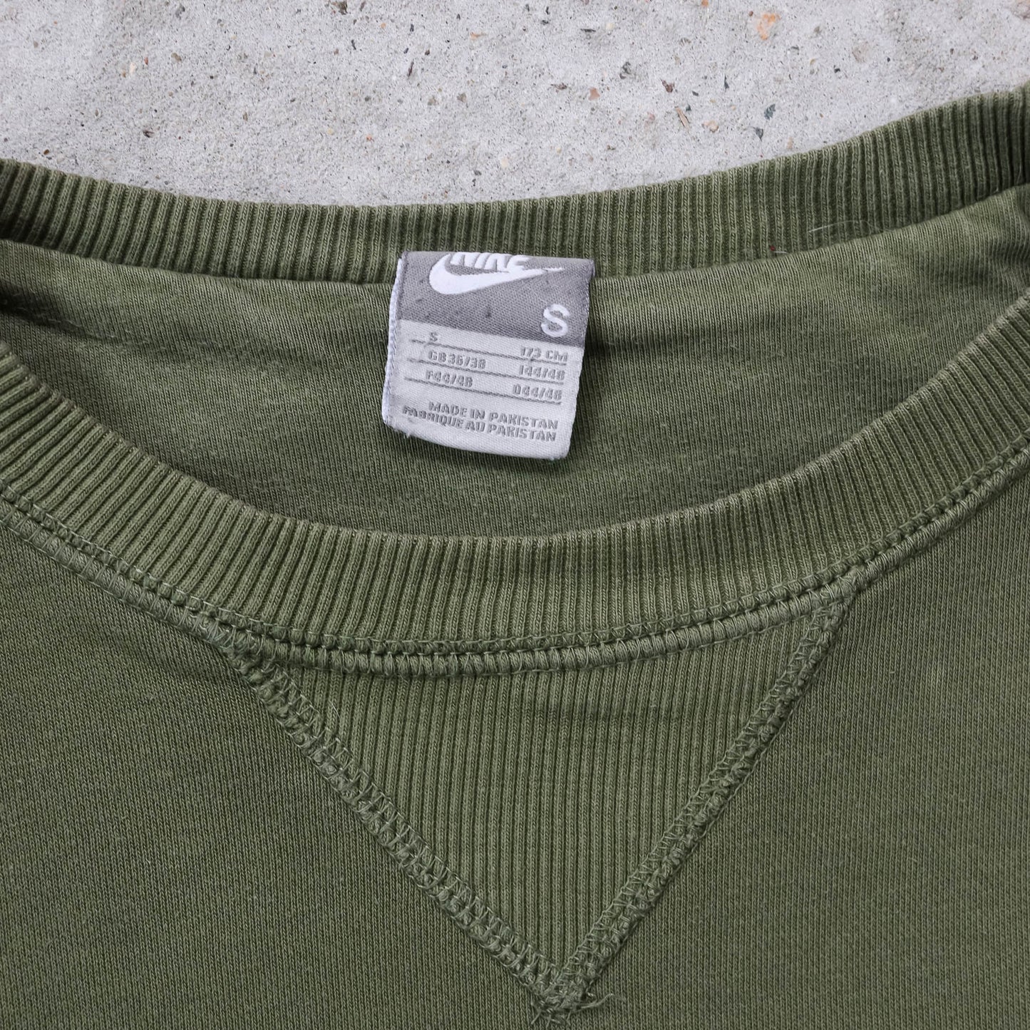 Nike Mini Swoosh Embroidered Sweatshirt - 2000s (S)