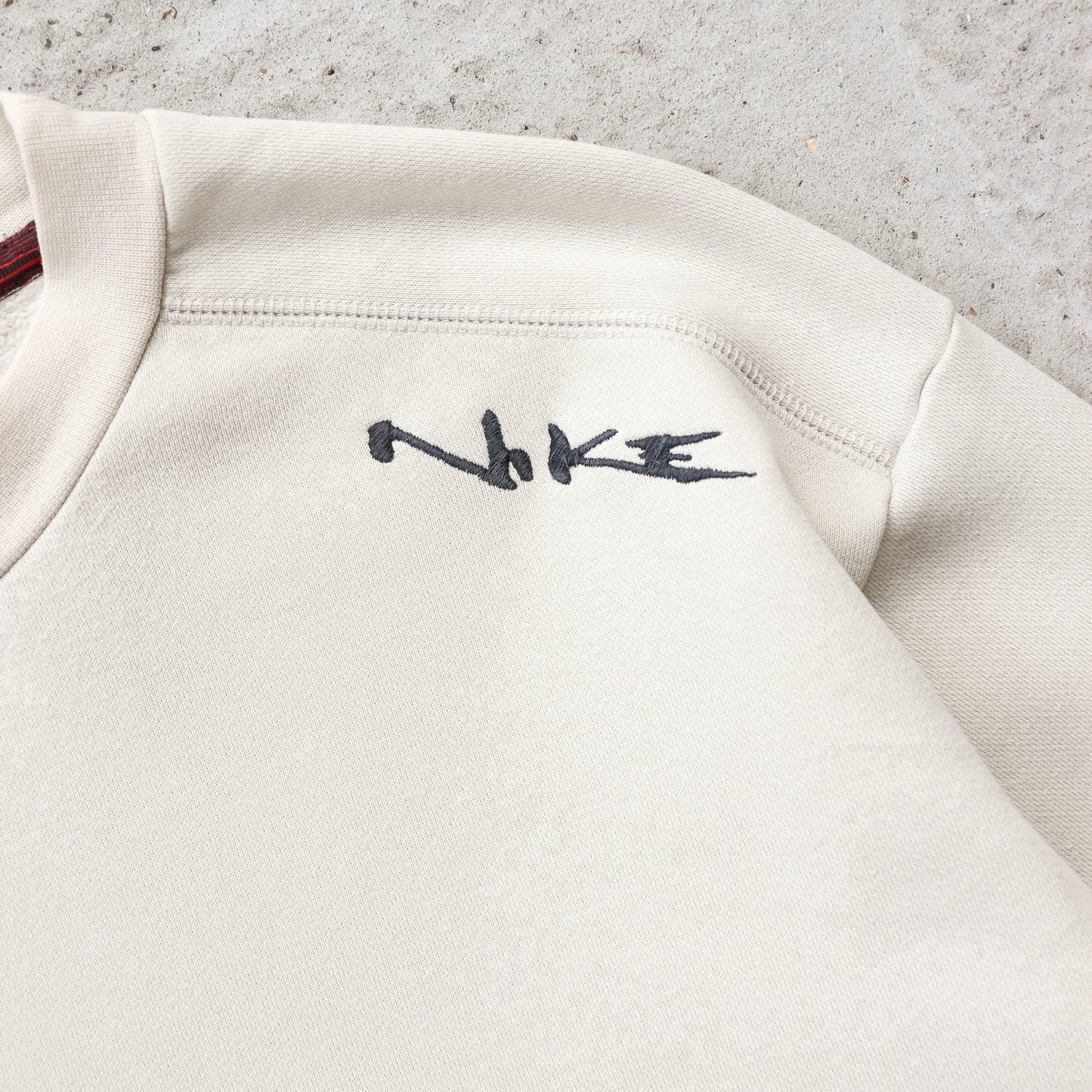 Nike Spellout Embroidered Sweatshirt - 2000s (L)