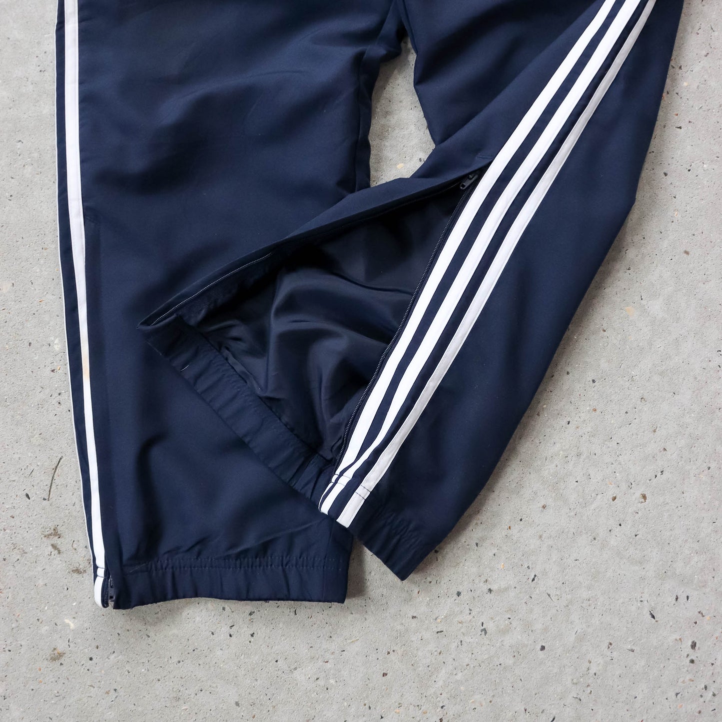 Adidas 3-Stripe Essential Track Pants - 2000s (L)