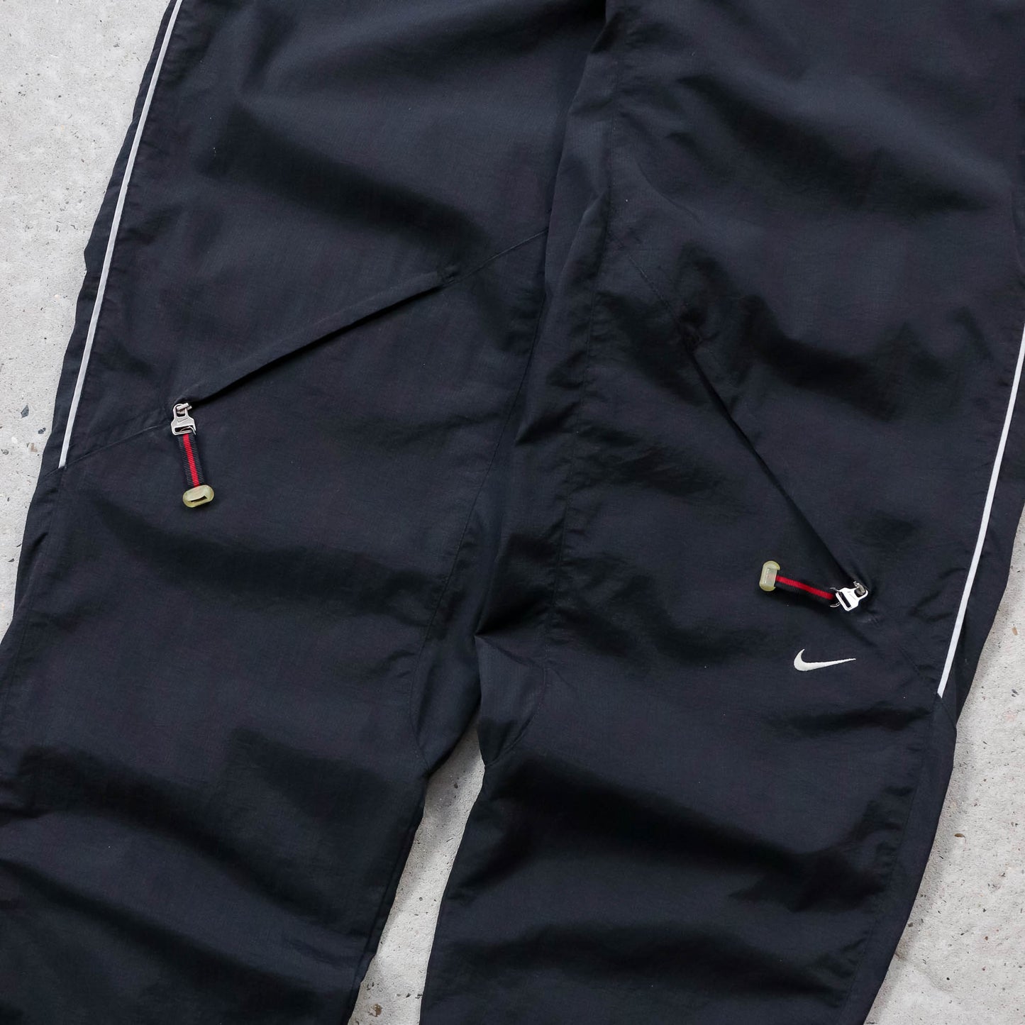 Nike Mini Swoosh Utility Cargo Track Pants - 2000s (L)