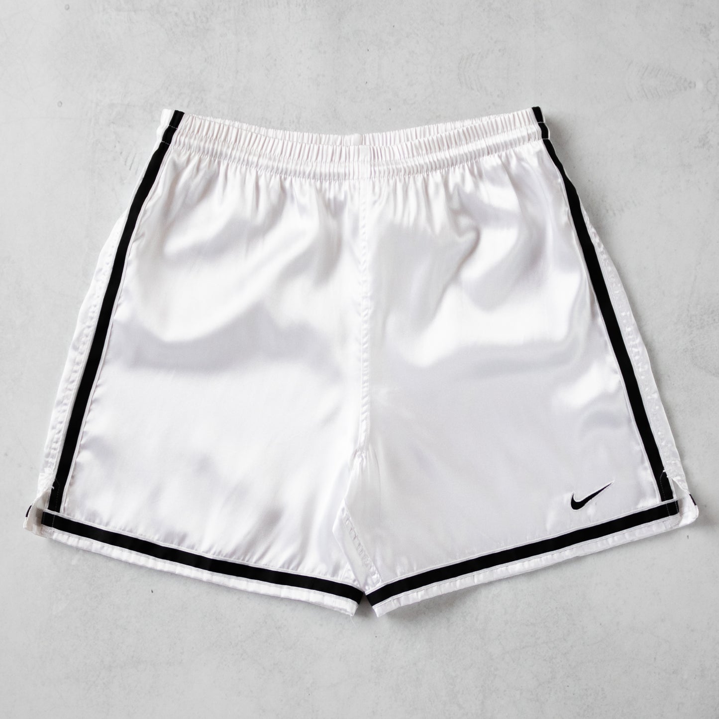 Vintage Nike Swoosh Embroidered Football Shorts - M