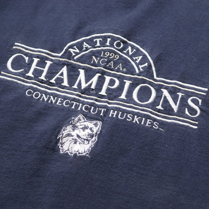 Vintage 1999 UConn Huskies NCAA Champions Tee - XL