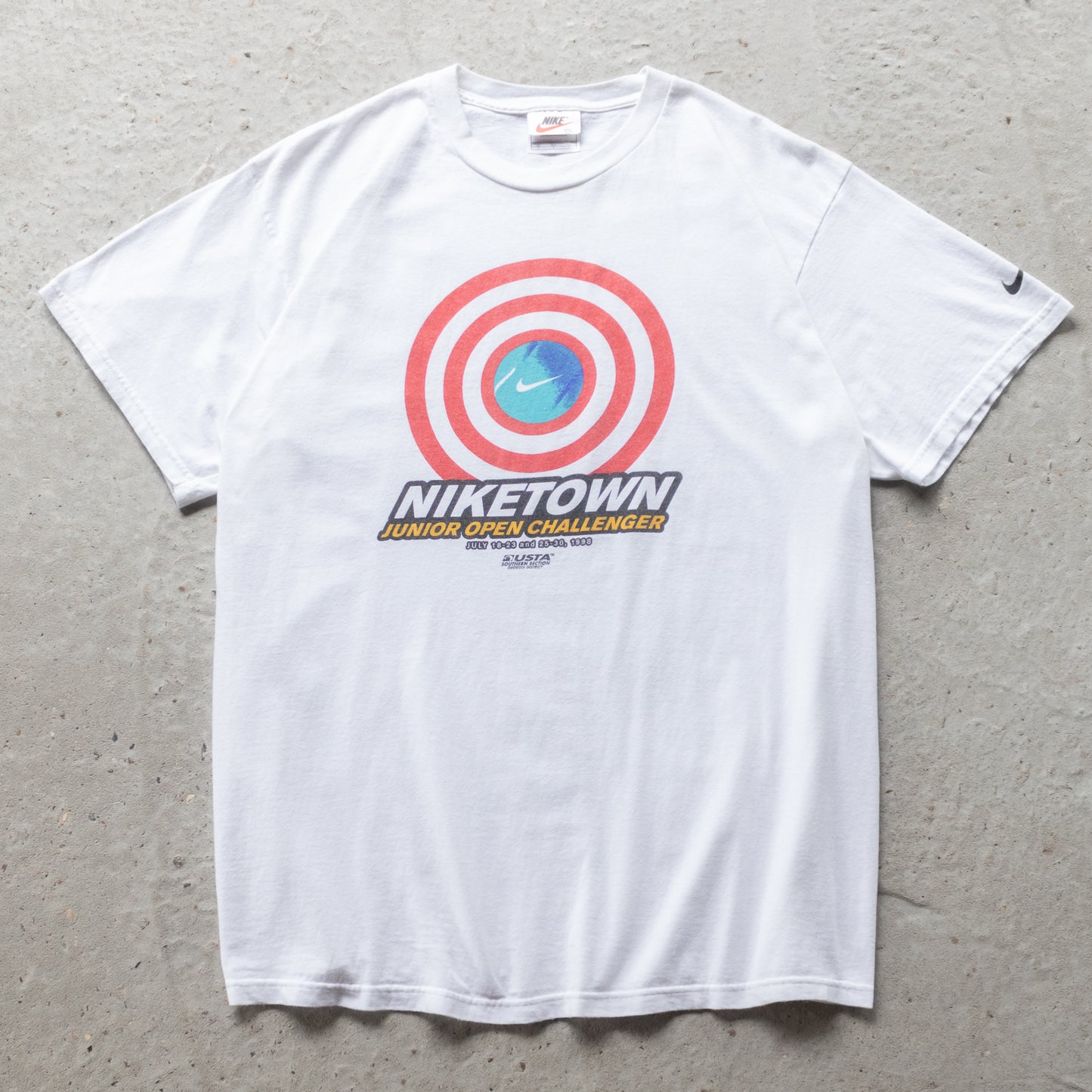 Vintage 1998 Nike Town Junior Open Challenger Tee - M