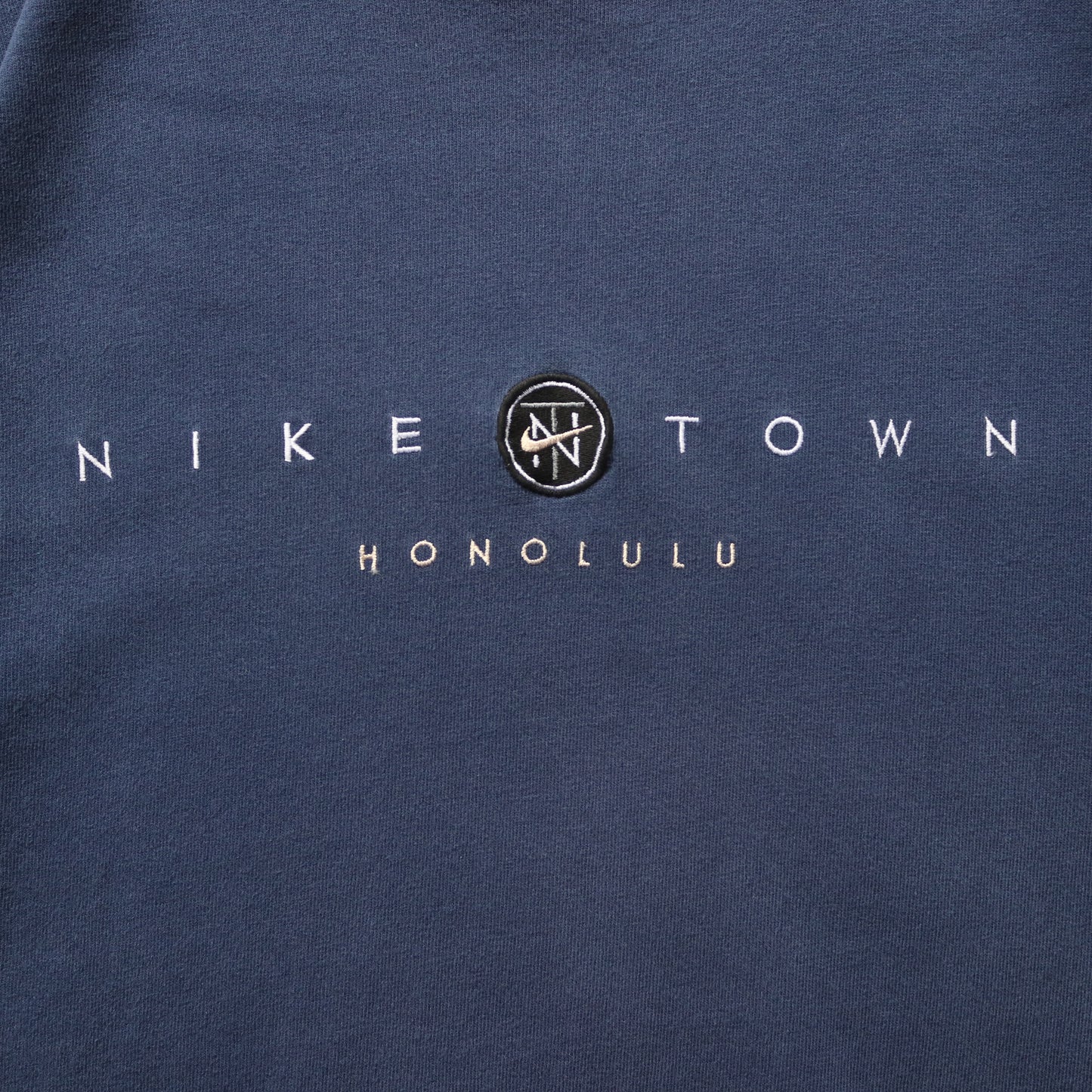 Vintage 90s Nike Town Honolulu Tee - L