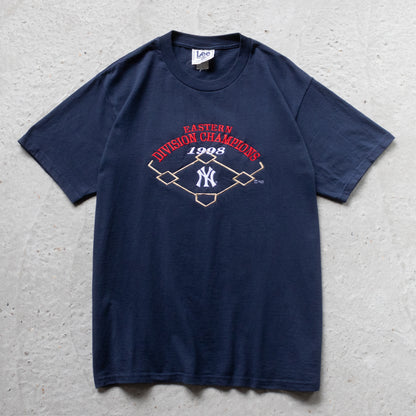 Vintage 1998 New York Yankees Embroidered MLB Tee - M