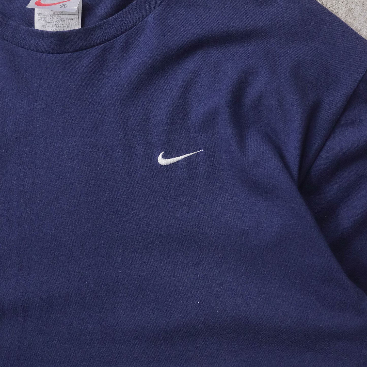 Vintage 90s Nike Mini Swoosh Embroidered Tee - XL