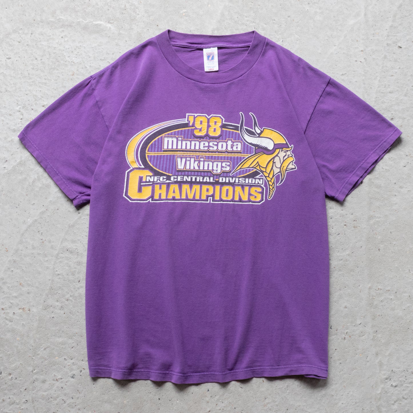 Vintage 1998 Minnesota Vikings NFL Tee - L