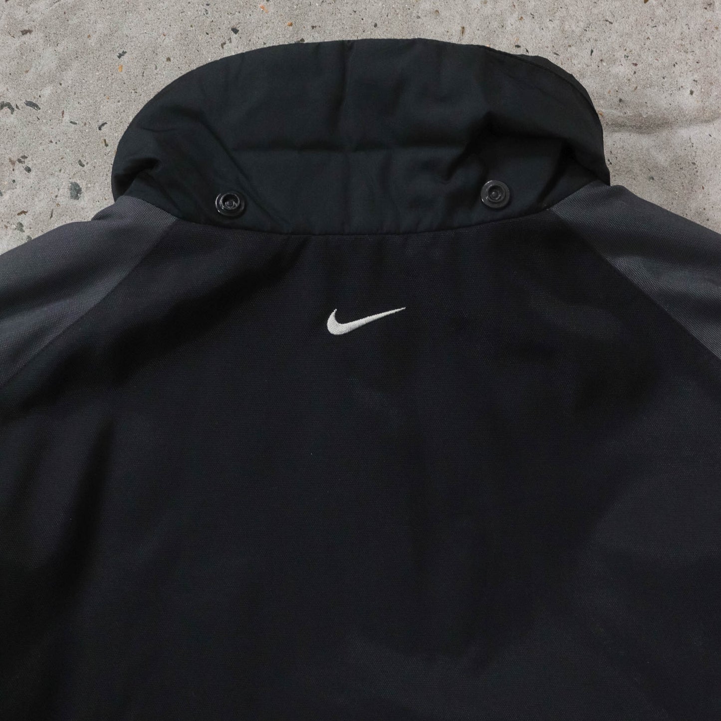Vintage 2000s Nike Air Max TN Carbon Quilted Jacket - L