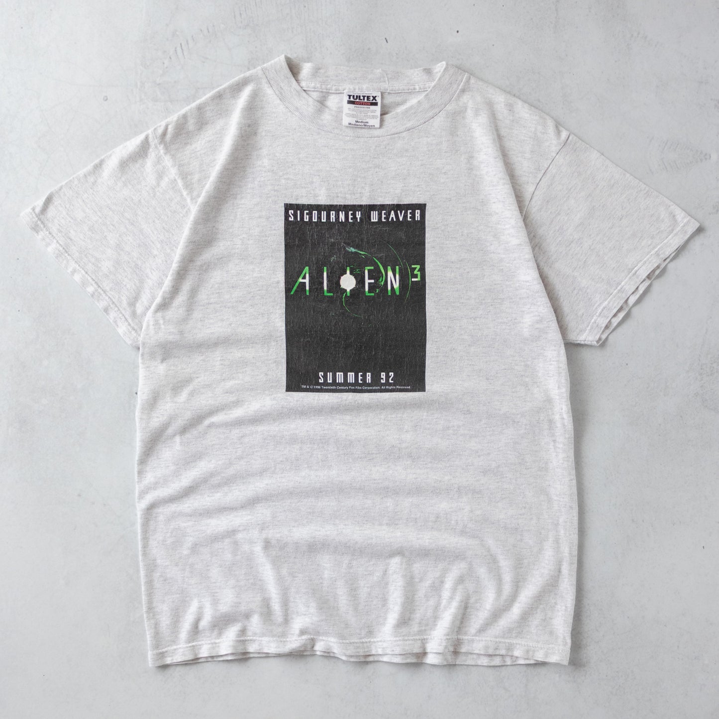 Vintage 1996 Alien 3 Signourney Weaver Promo Tee - M