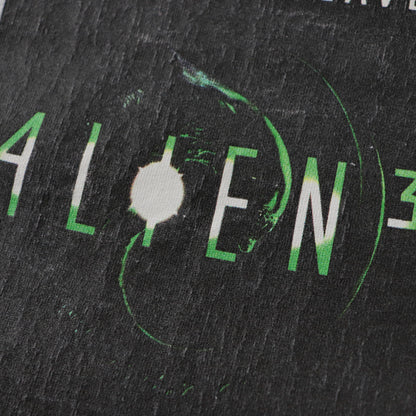 Vintage 1996 Alien 3 Signourney Weaver Promo Tee - M